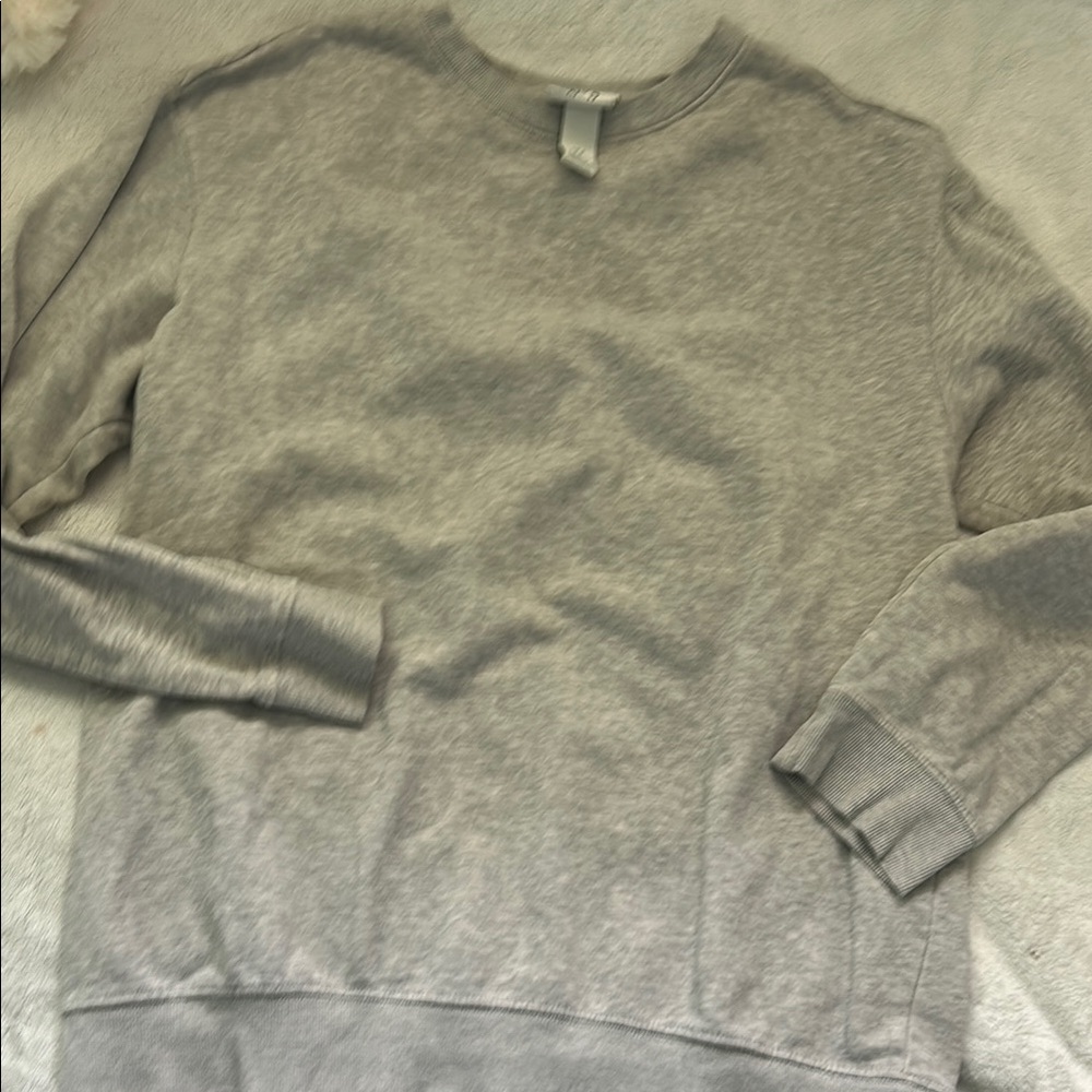 Men's Gray Sweater